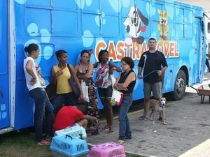 Castramóvel fica em Pernambués até outubro (Foto: Divulgação / Agecom)