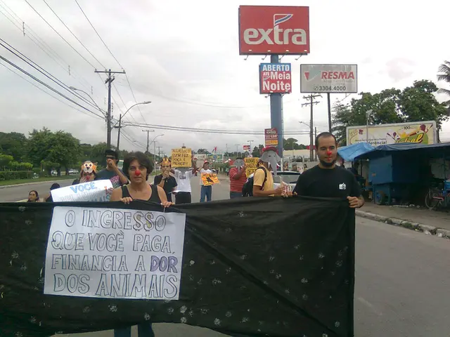 Manifestantes em protesto em Maceió. (Foto: Núcleo Vegetal)
