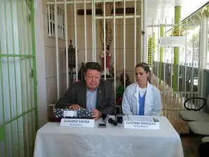 Advogado Cláudio Vieira e a veterinária Evelynne Marques afirma que denúncias contra o Neafa não procedem (Foto: Lucas Leite/G1)