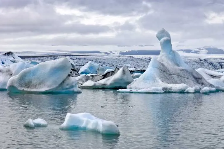 Derretimento de iceberg