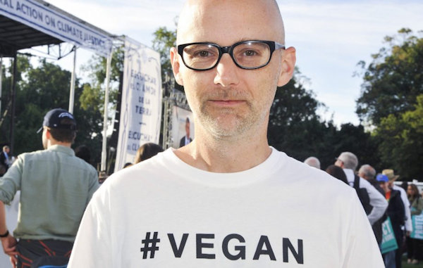 Cantor e ativista Moby comemora 31 anos de veganismo